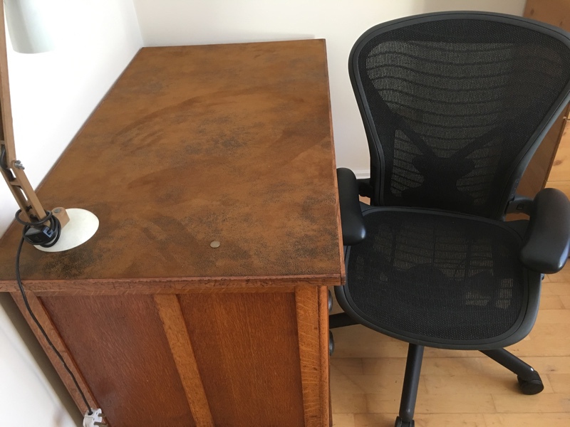 home office desk, lamp and chair